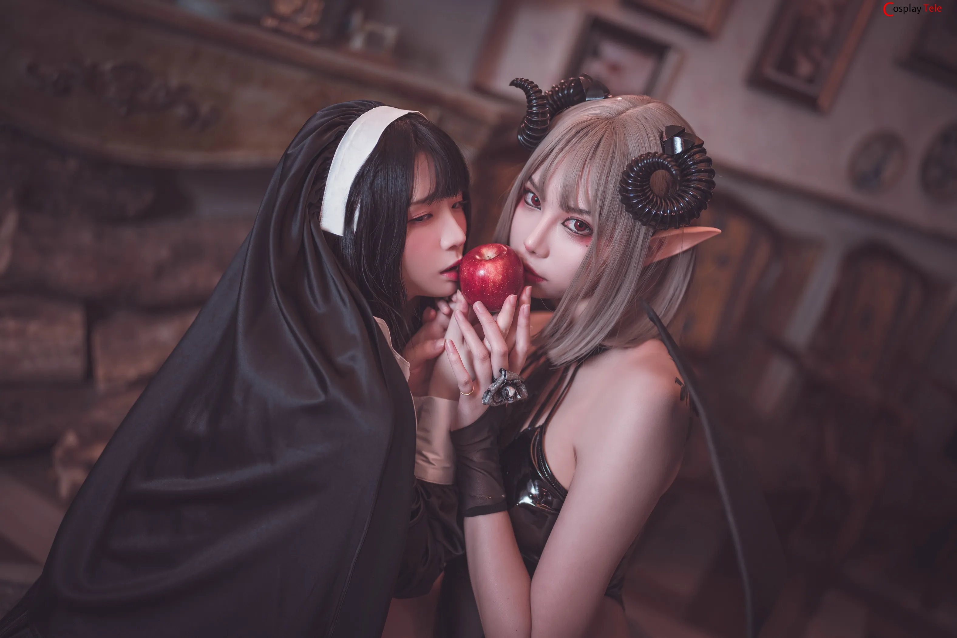 HentaiVN.net - Ảnh 5 - Nun and Devil - 7^2 photos