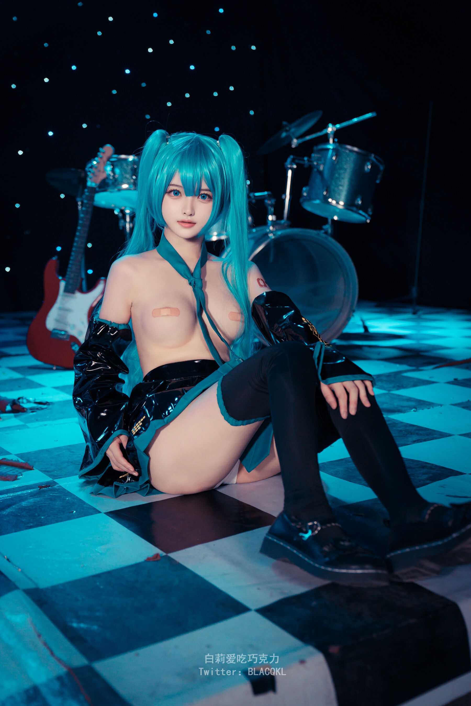 HentaiVN.net - Ảnh 51 - Cosplay miku - Chương 1