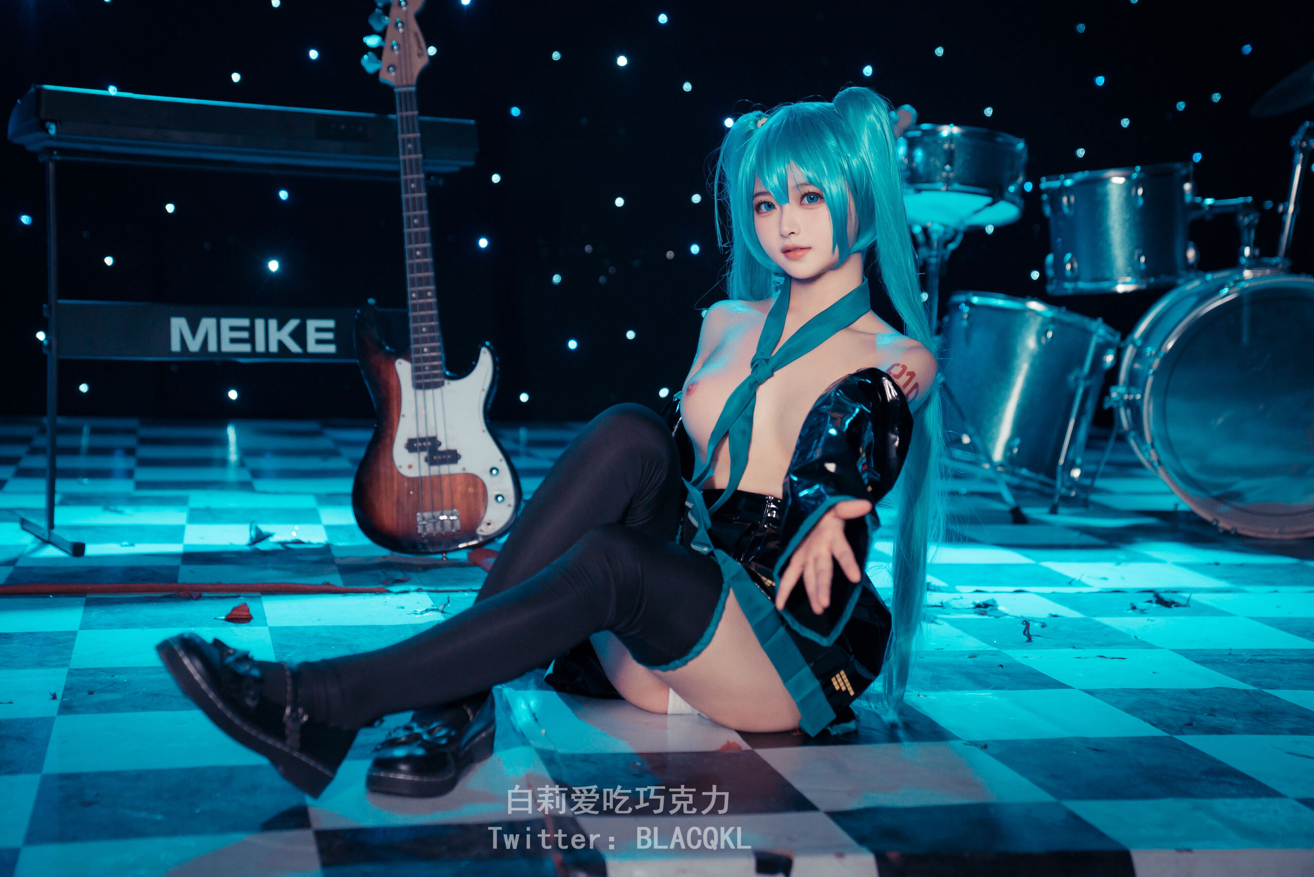 HentaiVN.net - Ảnh 48 - Cosplay miku - Chương 1