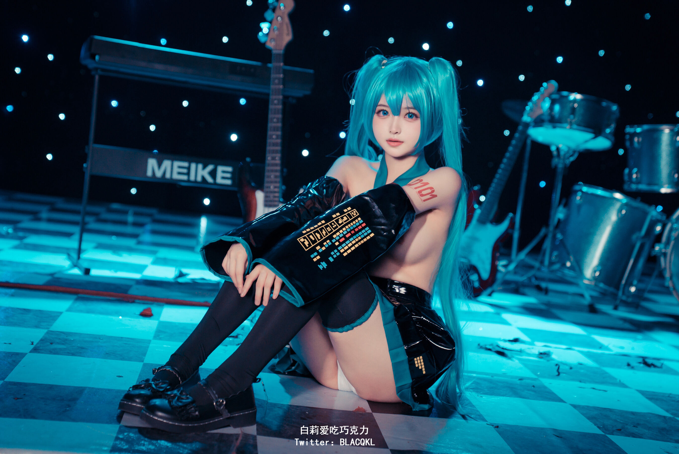 HentaiVN.net - Ảnh 35 - Cosplay miku - Chương 1