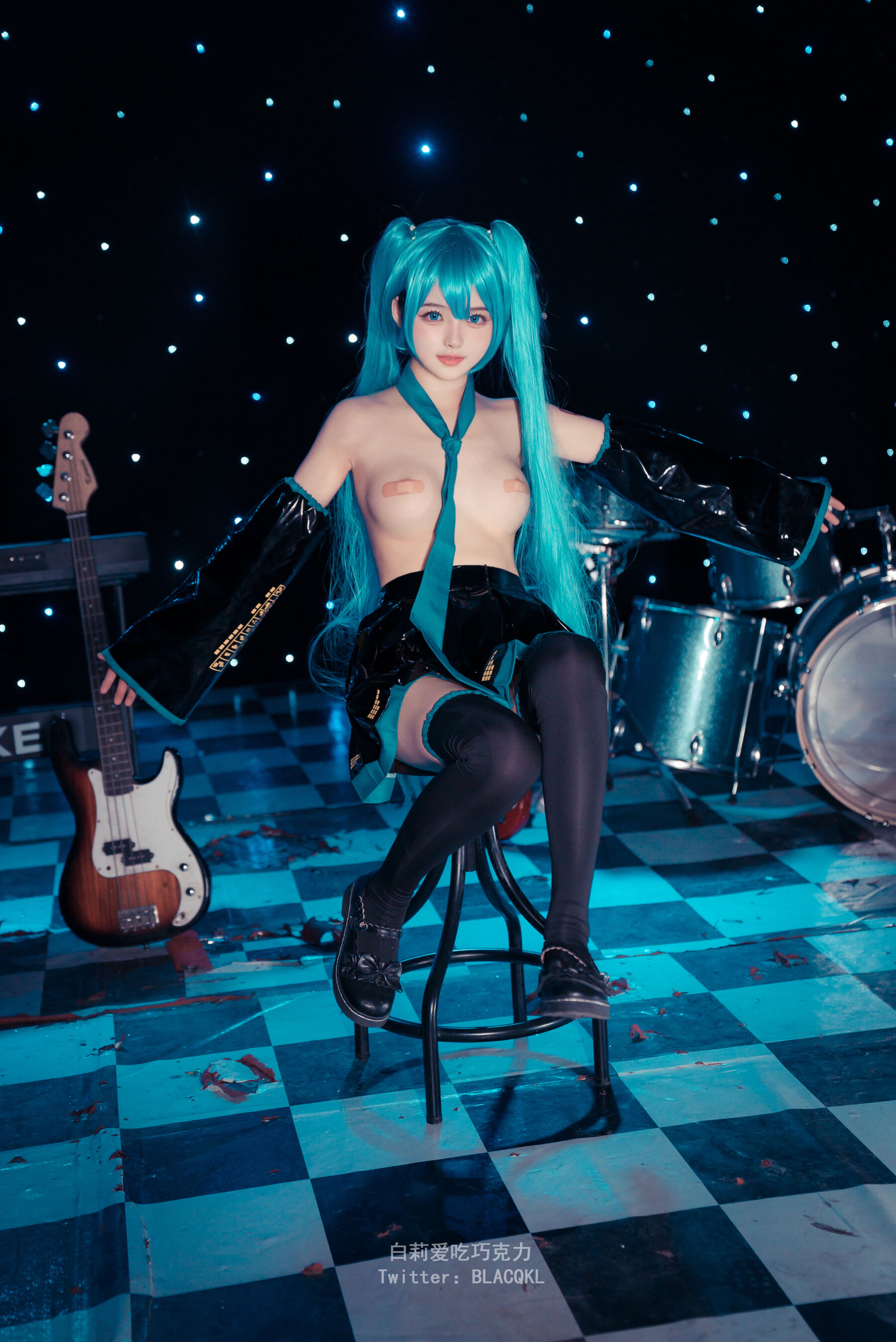 HentaiVN.net - Ảnh 26 - Cosplay miku - Chương 1