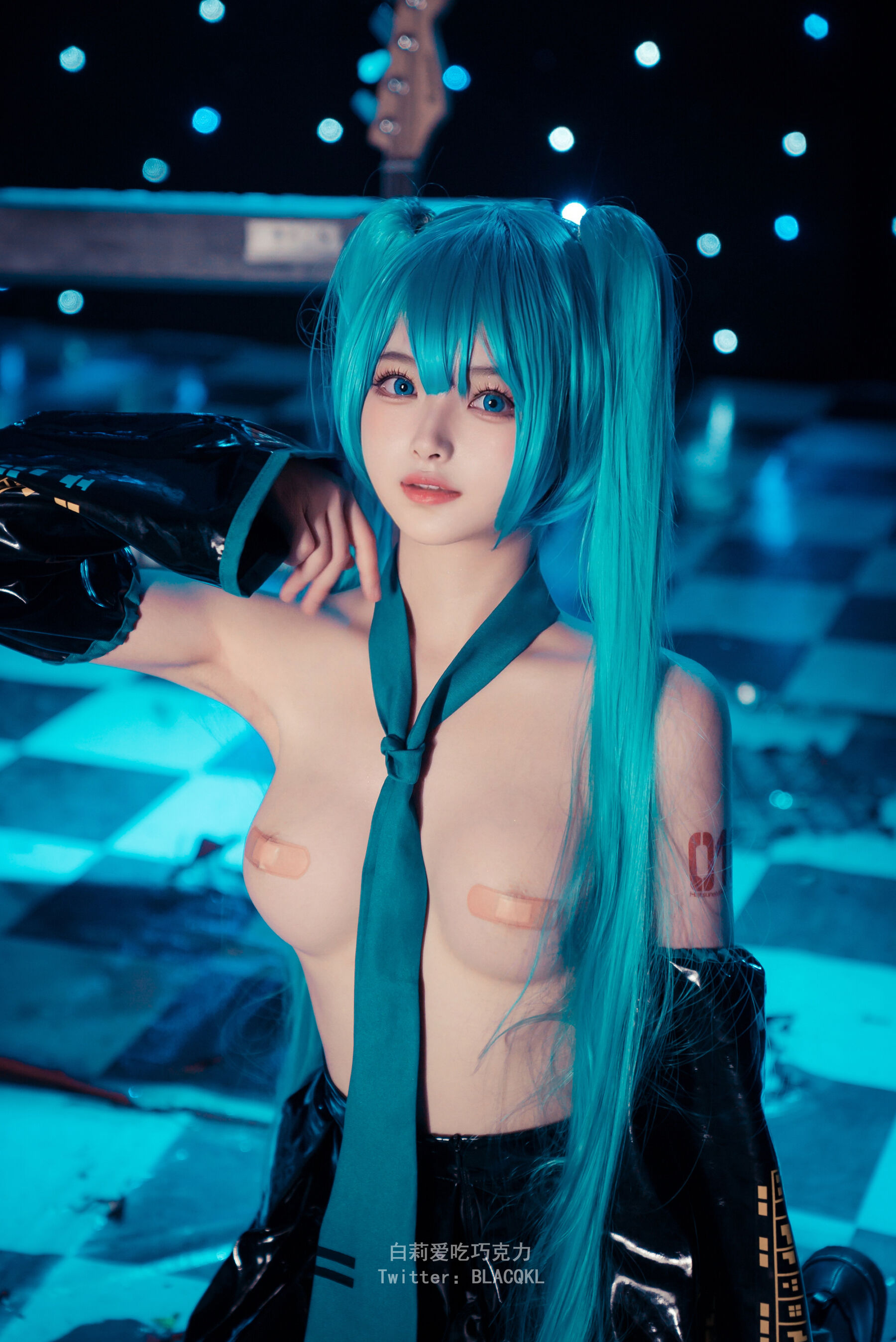 HentaiVN.net - Ảnh 38 - Cosplay miku - Chương 2