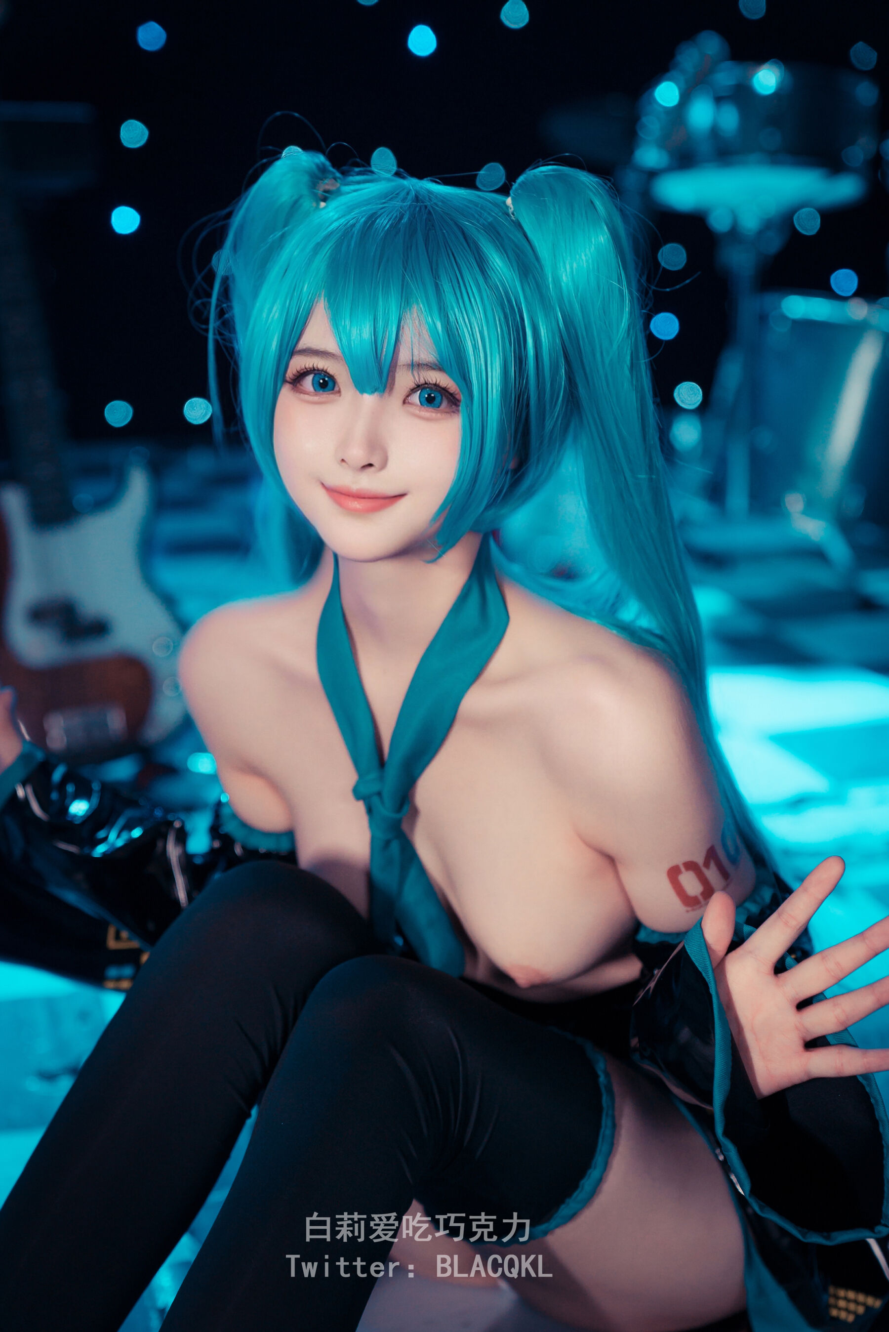 HentaiVN.net - Ảnh 41 - Cosplay miku - Chương 2