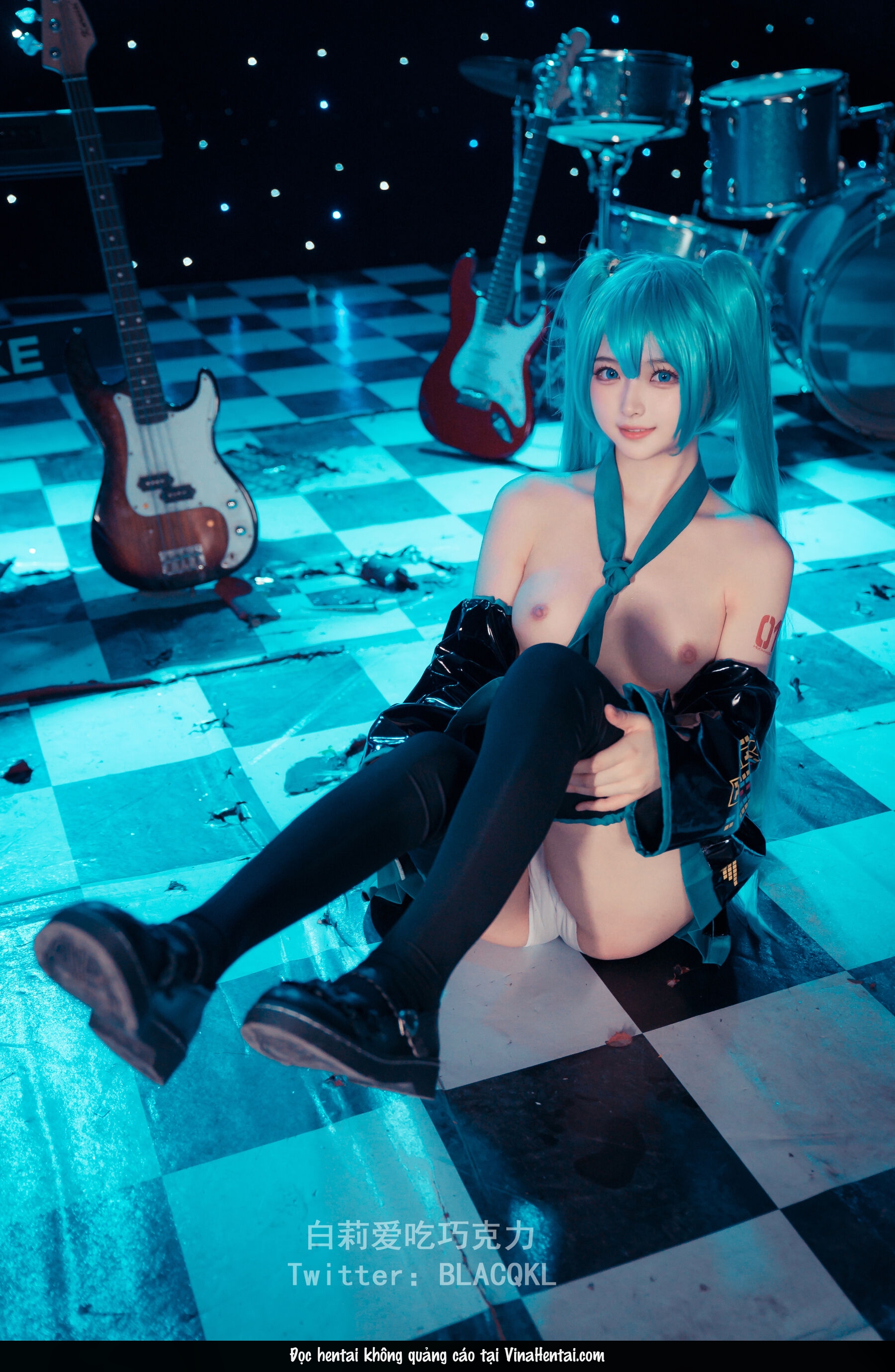 HentaiVN.net - Ảnh 29 - Cosplay miku - Chương 2