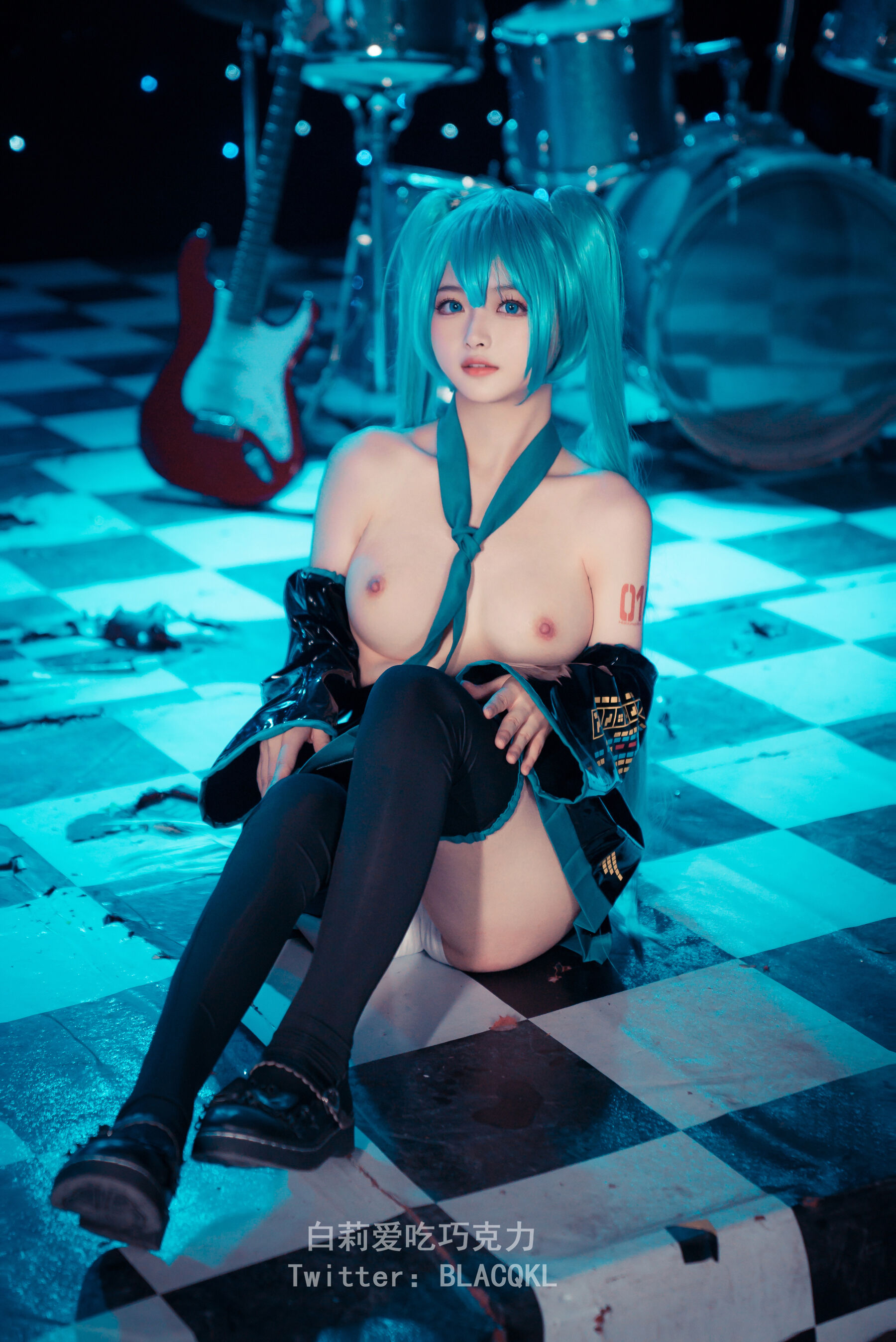 HentaiVN.net - Ảnh 27 - Cosplay miku - Chương 2