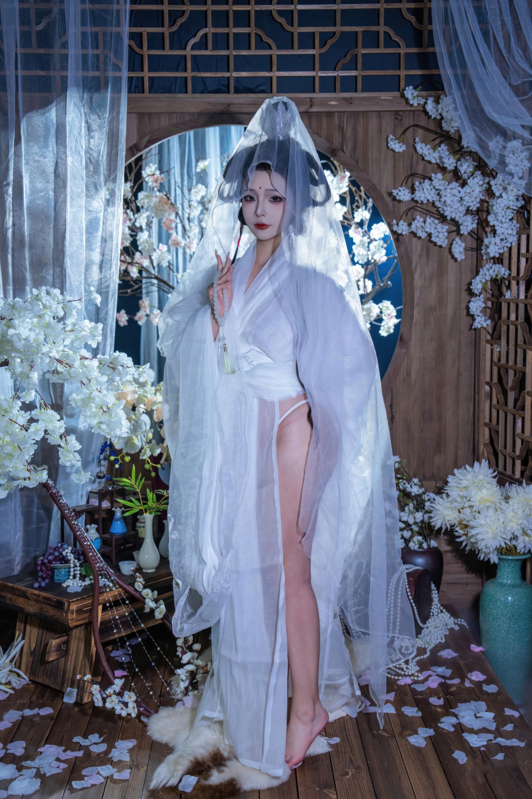 HentaiVN.net - Ảnh 17 - Cosplay thánh nữ Bạch Liên Giáo - Chương đầu