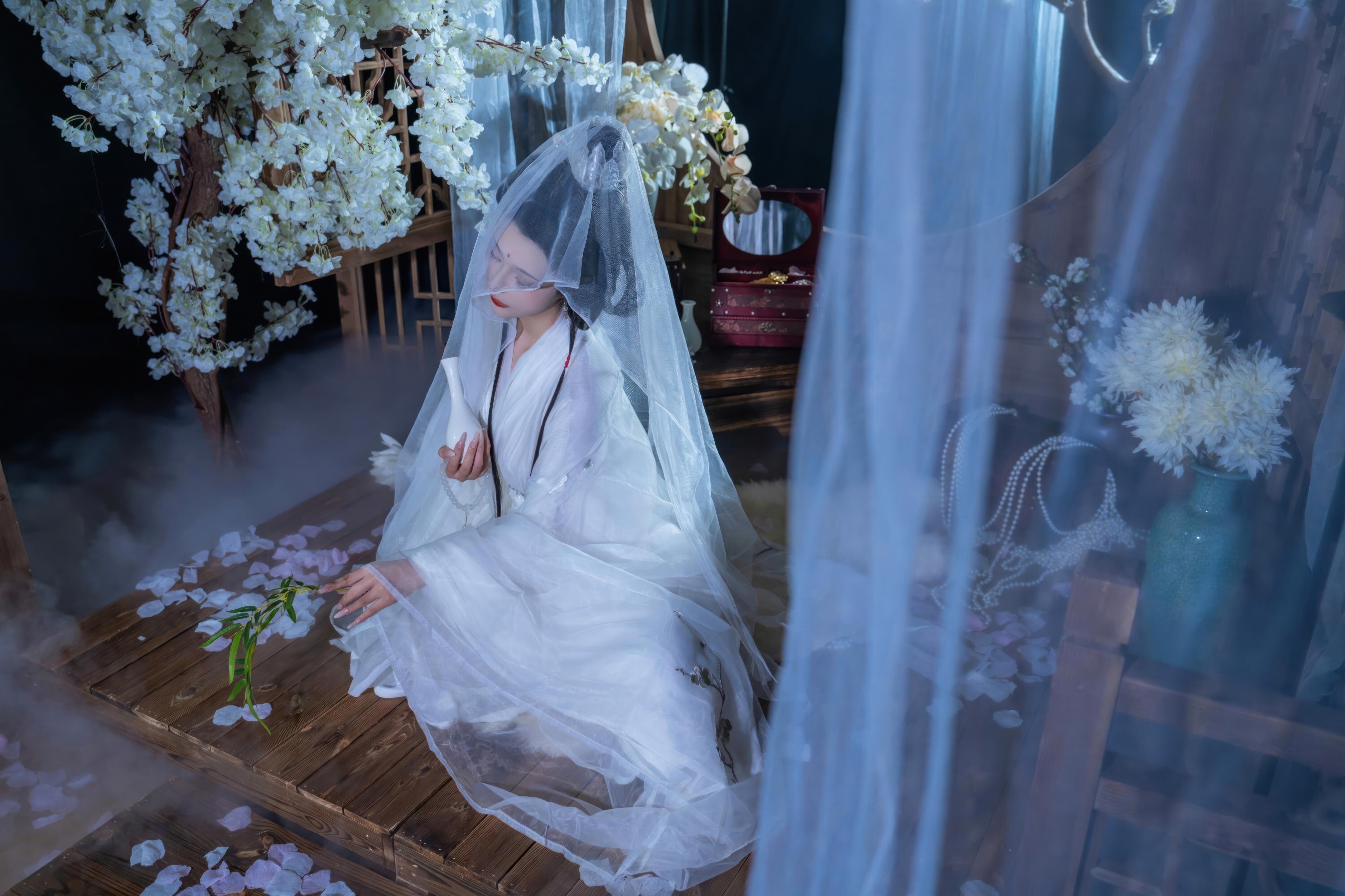 HentaiVN.net - Ảnh 8 - Cosplay thánh nữ Bạch Liên Giáo - Chương đầu