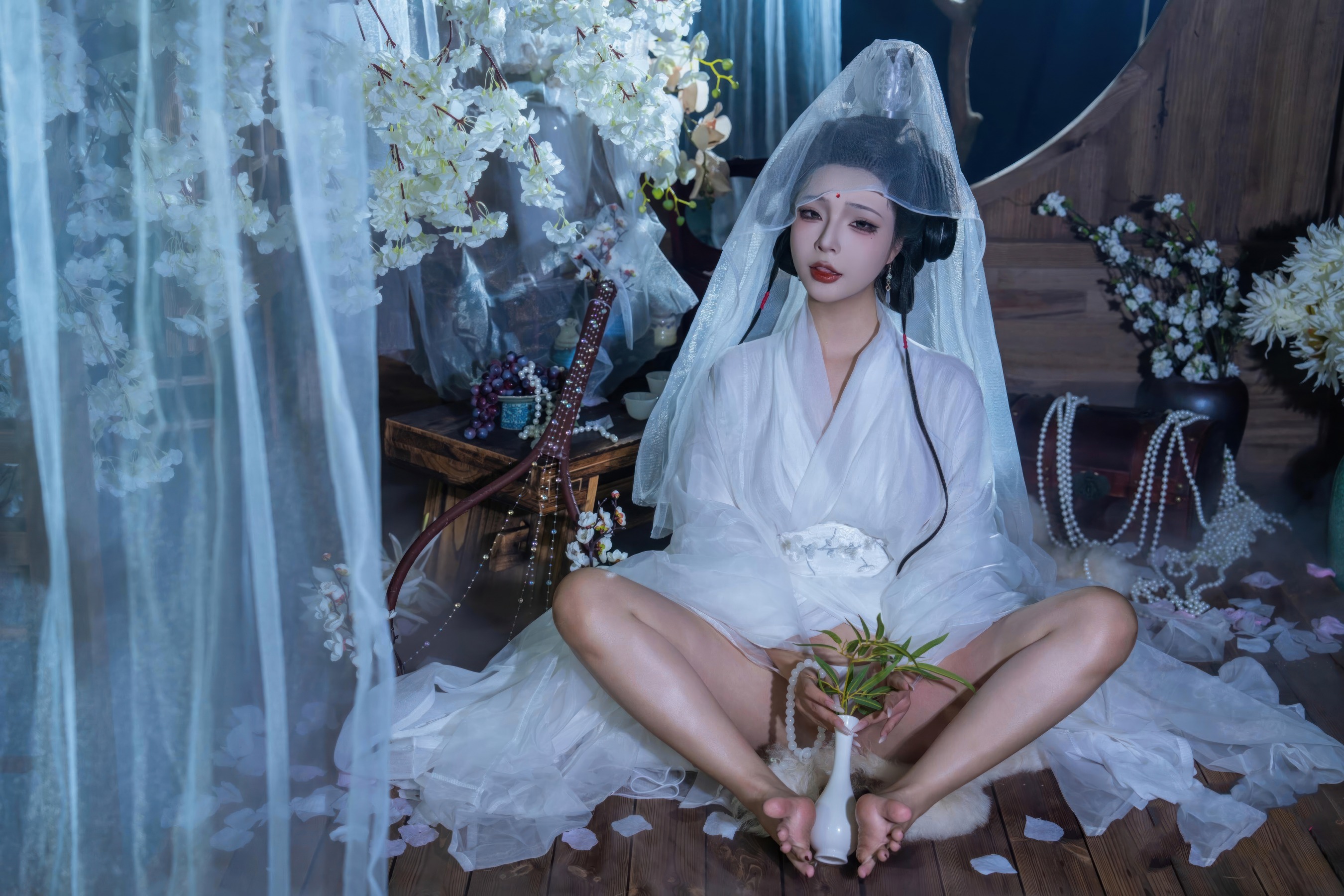 HentaiVN.net - Ảnh 28 - Cosplay thánh nữ Bạch Liên Giáo - Chương đầu