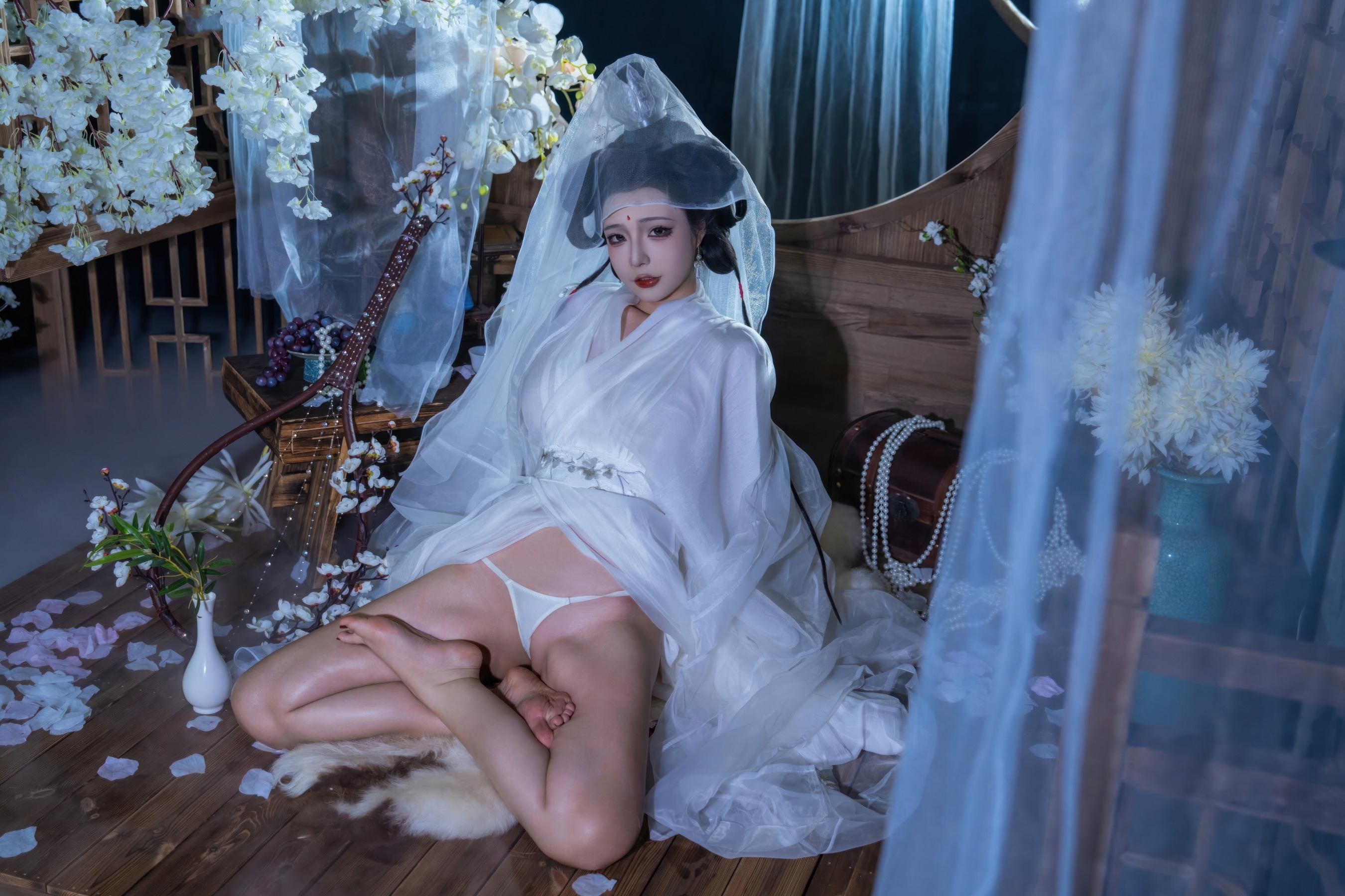 HentaiVN.net - Ảnh 37 - Cosplay thánh nữ Bạch Liên Giáo - Chương đầu