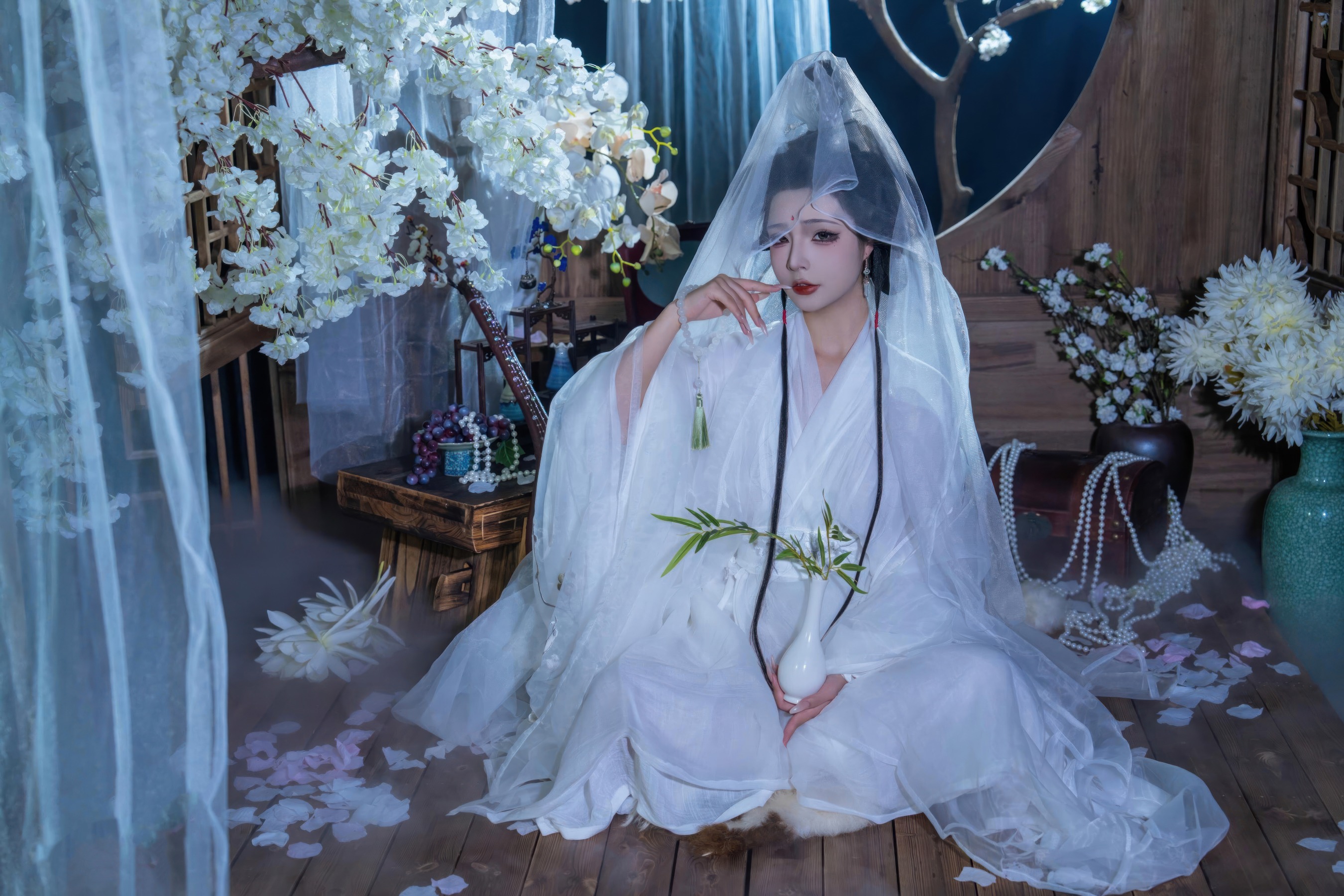 HentaiVN.net - Ảnh 6 - Cosplay thánh nữ Bạch Liên Giáo - Chương đầu