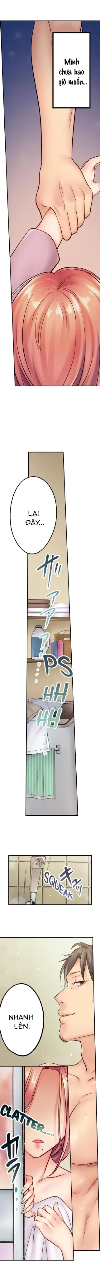 HentaiVN.net - Ảnh 8 - Tôi Không Thể Cưỡng Lại Cách Hắn Mát-xa! [挿入ってる…! 夫の目の前で抗えない寝取りエステ; Haitteru...! Otto no Me no Mae de Aragaenai Netori Esthe; I Can’t Resist His Massage! Cheating in Front of My Husband’s Eyes] - Chap 9: Tắm chung