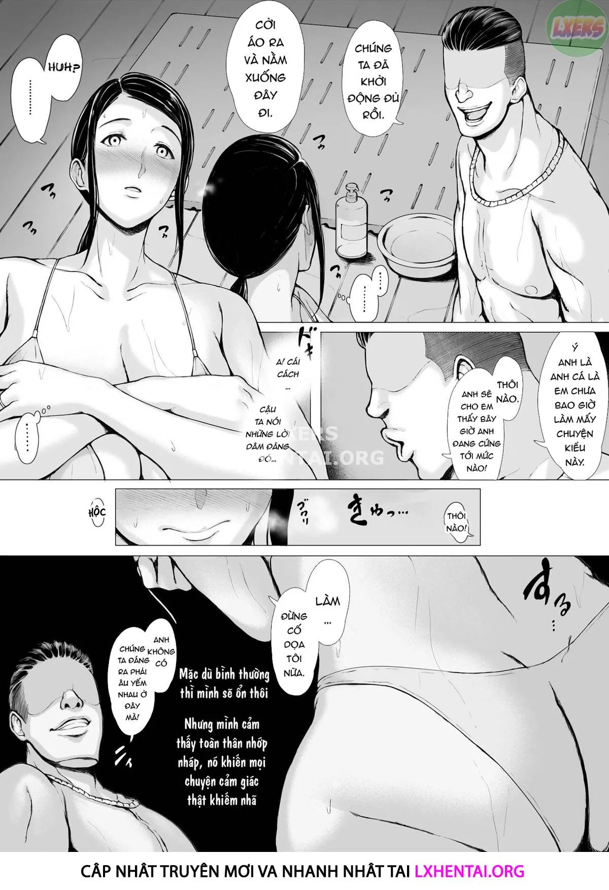 HentaiVN.net - Ảnh 38 - Hahagui Ottori Okaasan ga Toshishita Yarichin ni Nerawareru Toki - Chap 2A