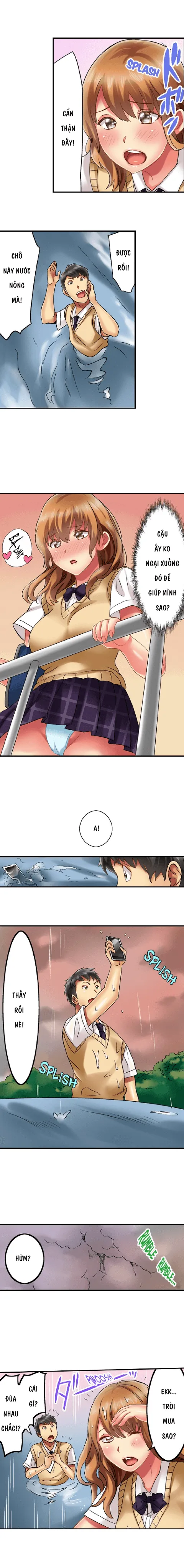 HentaiVN.net - Ảnh 3 - Thánh ngã Ryohei [Zōkin-gake de me no mae no pantsu ni mura~tsu… sonomama sōnyū re chaimashita; 雑巾がけで目の前のパンツにムラッ…そのまま挿入れちゃいました｡;Seeing Her Panties Lets Me Stick In] - Chap 7 Trận mây mưa dưới gầm cầu(P1)