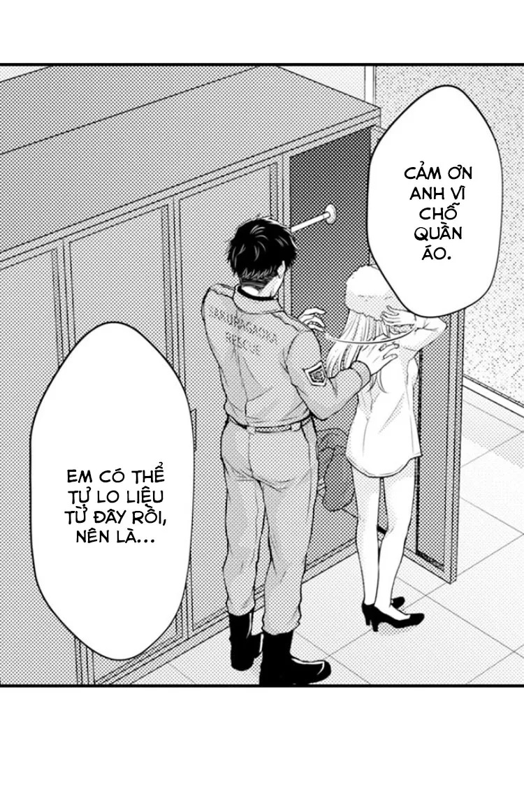 HentaiVN.net - Ảnh 35 - Ngọn lửa trong tầm tay [Fire in His Fingertips: A Flirty Fireman Ravishes Me with His Smoldering Gaze , 指先から本気の熱情～チャラ男消防士はまっすぐな目で私を抱いた] - Chapter 13: Bối rối khi gặp anh
