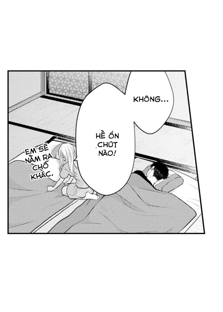 HentaiVN.net - Ảnh 25 - Ngọn lửa trong tầm tay [Fire in His Fingertips: A Flirty Fireman Ravishes Me with His Smoldering Gaze , 指先から本気の熱情～チャラ男消防士はまっすぐな目で私を抱いた] - Chapter 23: Động phòng nhà mẹ vợ